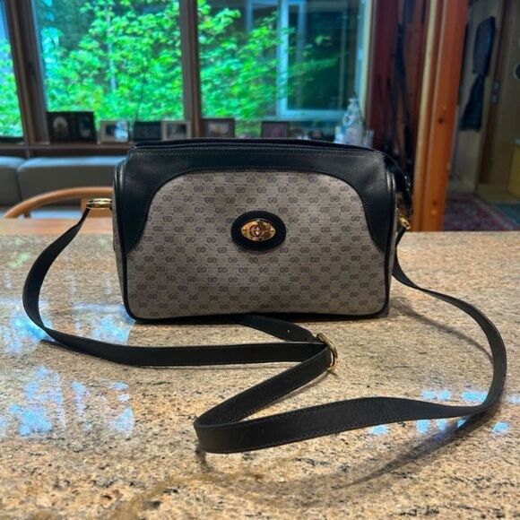 Gucci Vintage crossbody - Picture 3 of 15